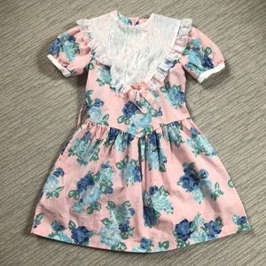 Totally 80’s dress!